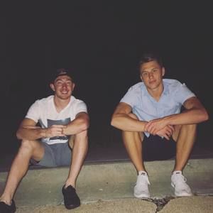 Meet your Posher, Max